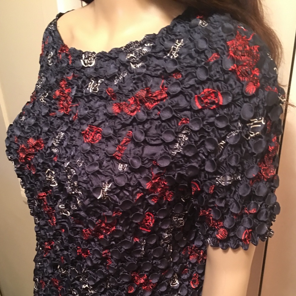 Asian Print top - Picture 2 of 3